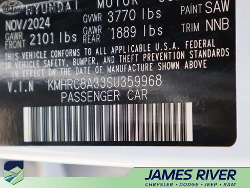 Used 2025 Hyundai Venue SEL FWD image 41