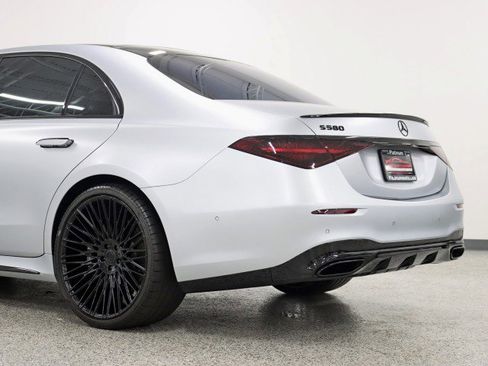 Used 2023 Mercedes-Benz S 580 4MATIC Sedan image 6