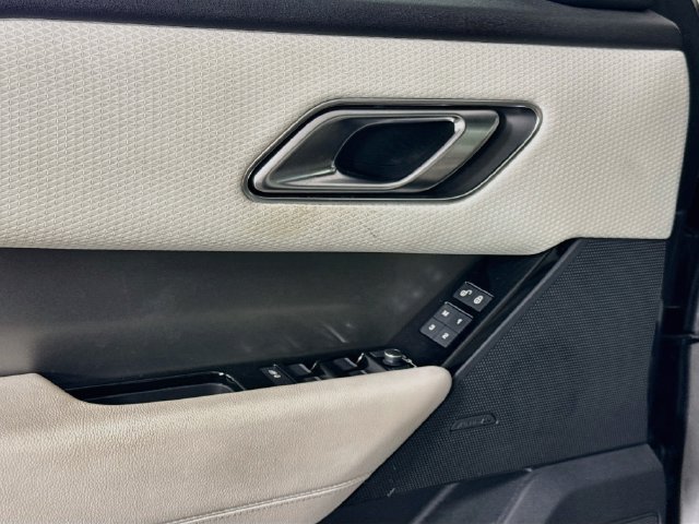 Used 2019 Land Rover Range Rover Velar S AWD/4WD image 20