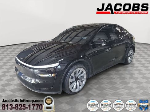 Used 2026 Tesla Model Y 2WD image 1