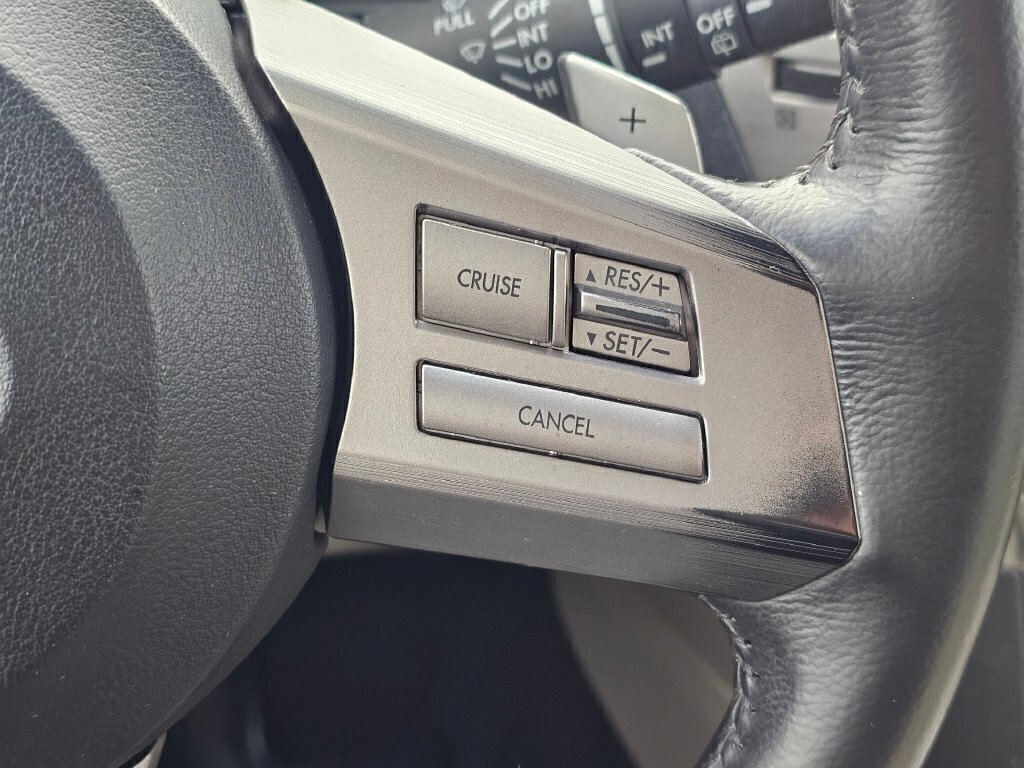 Used 2011 Subaru Outback 2.5i Limited AWD/4WD image 26