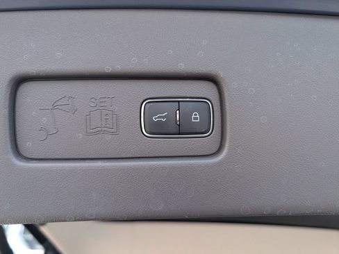 Used 2021 Lincoln Aviator Reserve w/ Equipment Group 202A AWD/4WD image 15