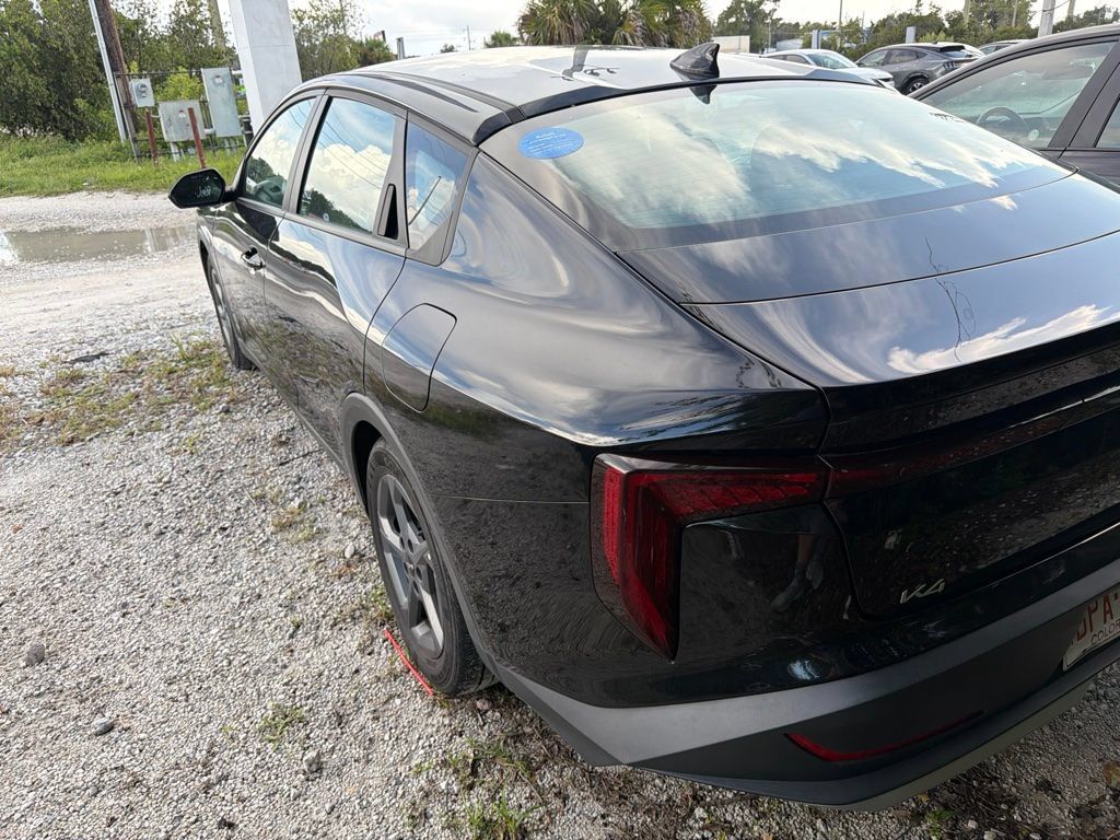 Used 2025 Kia K4 FWD image 7
