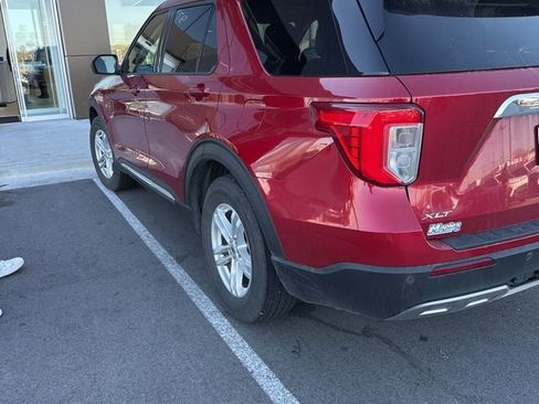Used 2020 Ford Explorer XLT w/ Equipment Group 202A image 5