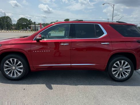 Certified 2023 Chevrolet Traverse Premier FWD image 5