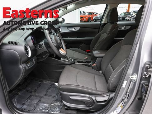 Used 2023 Kia Forte LXS w/ LXS Technology Package FWD image 14