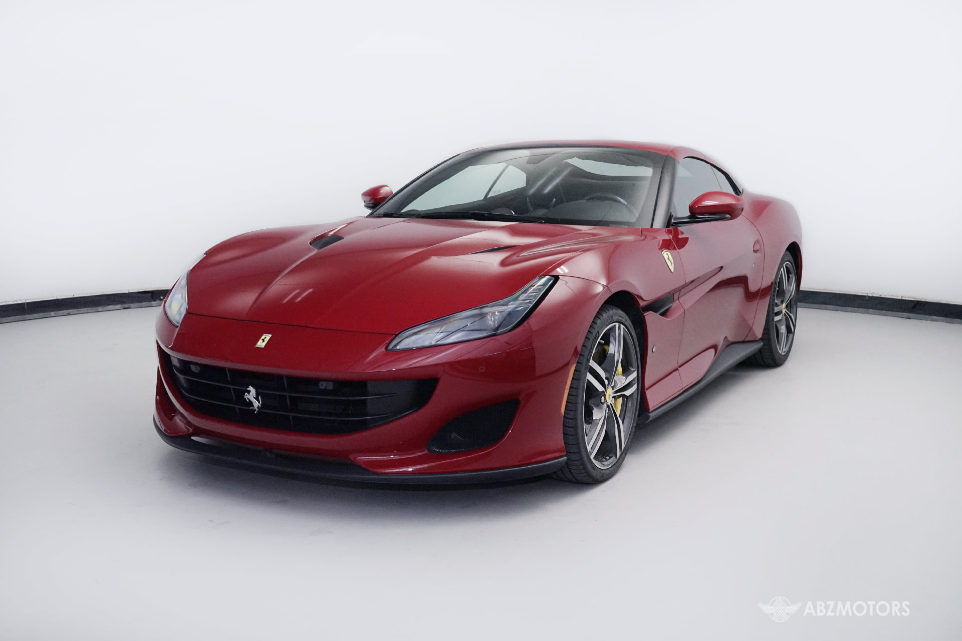 Used 2019 Ferrari Portofino RWD image 2
