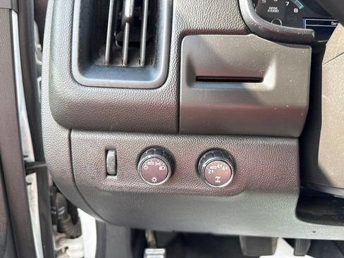 Used 2018 Chevrolet Colorado LT w/ Redline Special Edition AWD/4WD image 16