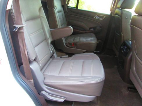 Used 2016 GMC Yukon Denali w/ Open Road Package image 7