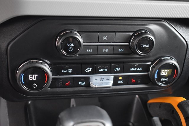 Used 2023 Ford Bronco Badlands w/ Sasquatch Package AWD/4WD image 26