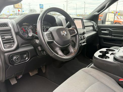 Used 2024 RAM 3500 Big Horn AWD/4WD image 14