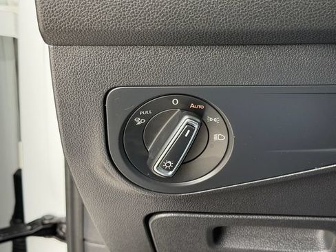 Certified 2024 Volkswagen Tiguan SEL R-Line AWD/4WD image 27