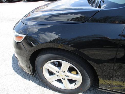 Used 2022 Chevrolet Malibu LS w/ Driver Confidence Package II FWD image 13