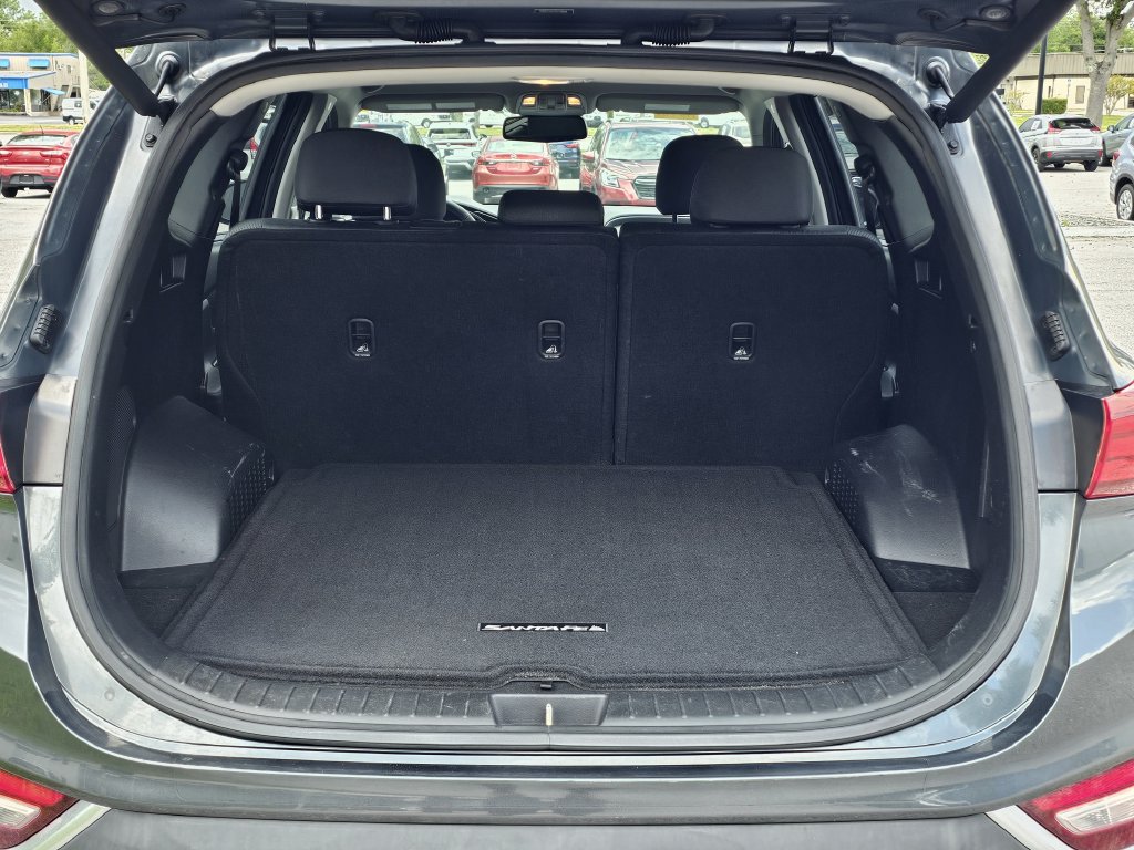 Used 2019 Hyundai Santa Fe SEL w/ Cargo Package FWD image 9