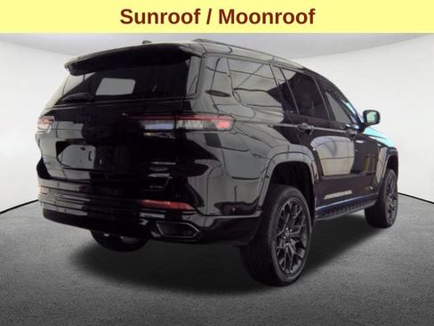 Used 2025 Jeep Grand Cherokee L Summit AWD/4WD image 5