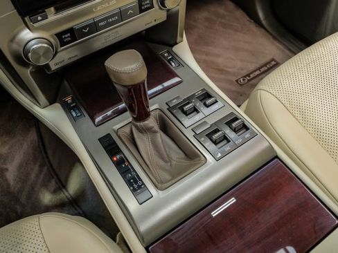 Used 2014 Lexus GX 460 Luxury image 35