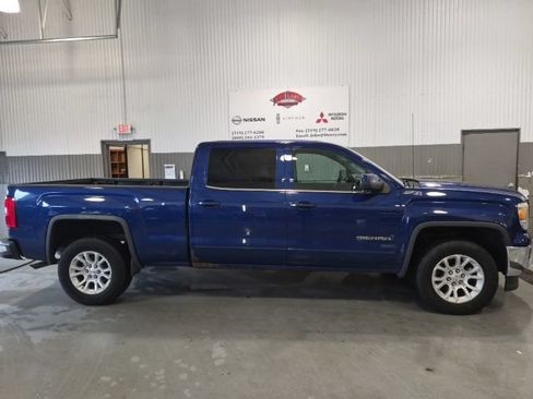 Used 2014 GMC Sierra 1500 SLE w/ SLE Value Package AWD/4WD image 2