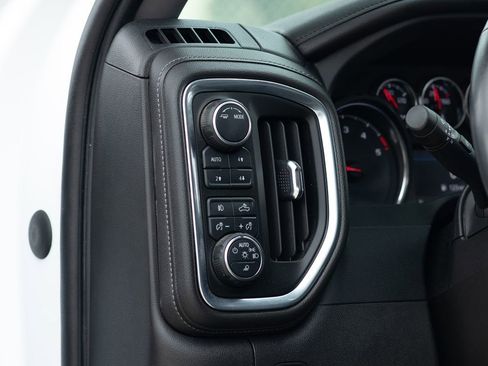 Used 2023 Chevrolet Silverado 2500 LTZ image 18