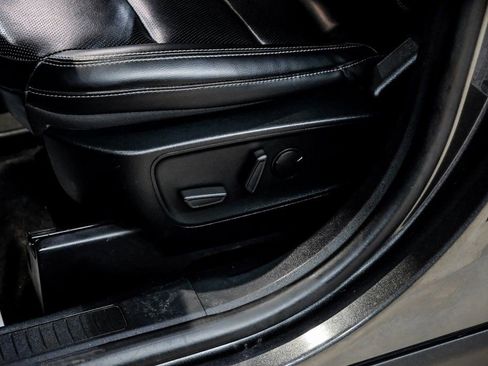 Used 2020 Ford Escape SEL image 32