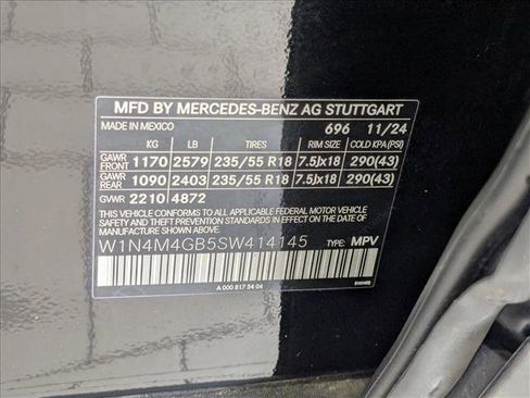 Used 2025 Mercedes-Benz GLB 250 image 23