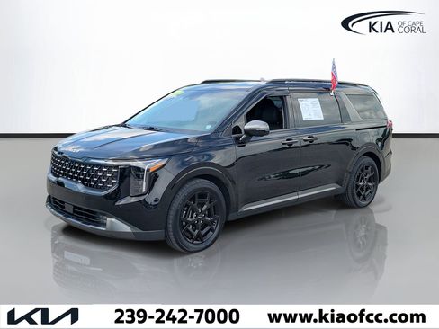 Certified 2025 Kia Carnival SX Prestige FWD image 3