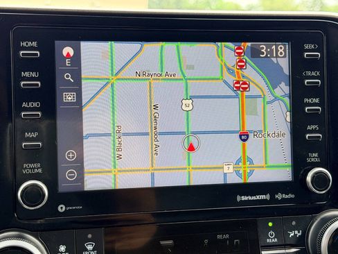 Used 2020 Toyota Highlander XLE FWD image 47
