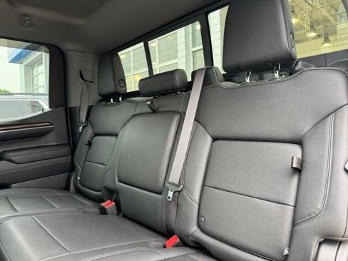 Used 2024 Chevrolet Silverado 1500 RST AWD/4WD image 8