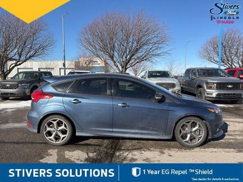 Used 2018 Ford Focus ST image 4