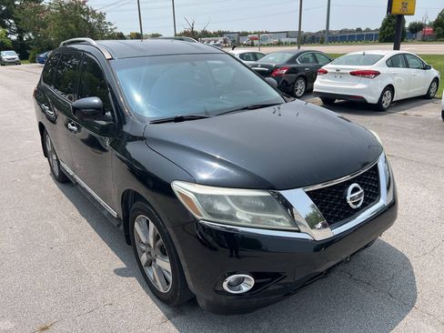 Used 2014 Nissan Pathfinder Platinum AWD/4WD image 3