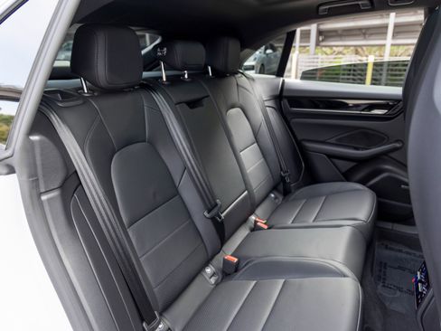 New 2025 Porsche Macan Electric image 49