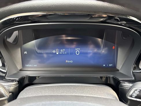 Used 2024 Lincoln Corsair AWD image 13