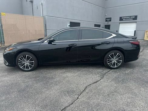 Certified 2025 Lexus ES 300h w/ Premium Package FWD image 6