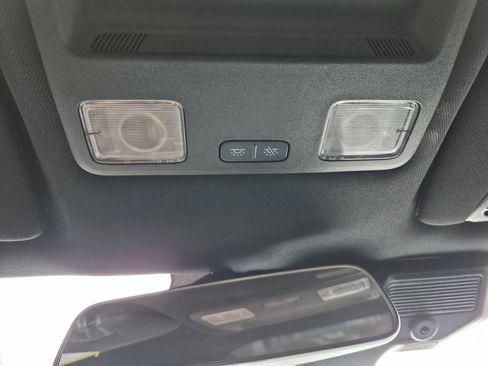 Used 2025 Ford Mustang Coupe RWD image 37