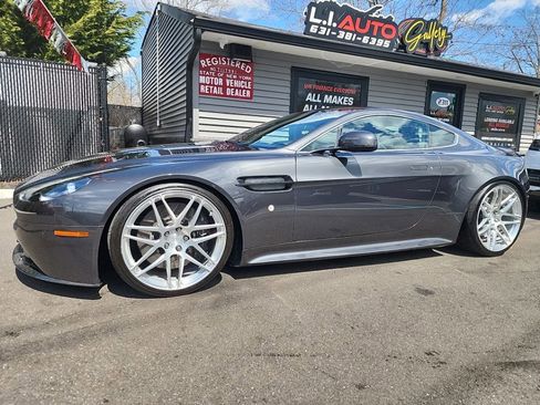 Used 2012 Aston Martin V8 Vantage S RWD image 20