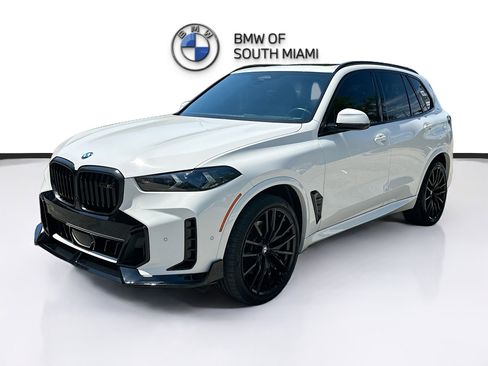 Used 2024 BMW X5 sDrive40i w/ M Sport Package image 3