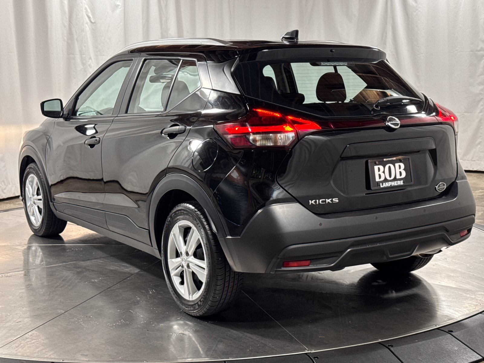 Used 2021 Nissan Kicks S FWD image 9