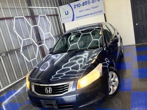 Used 2008 Honda Accord EX-L image 2