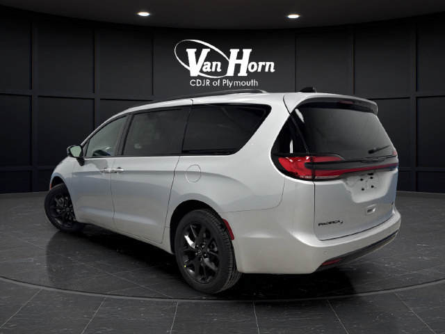 New 2026 Chrysler Pacifica Select w/ S Appearance Package AWD/4WD image 3