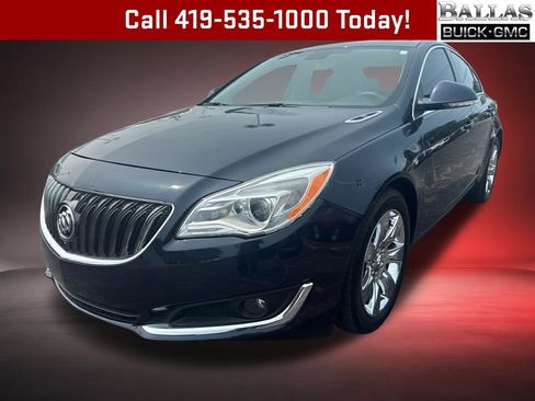 Used 2017 Buick Regal Premium w/ Experience Buick Package AWD/4WD image 1