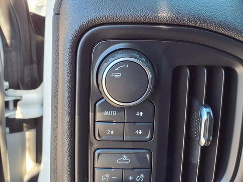 Used 2024 Chevrolet Silverado 1500 Custom Trail Boss image 18