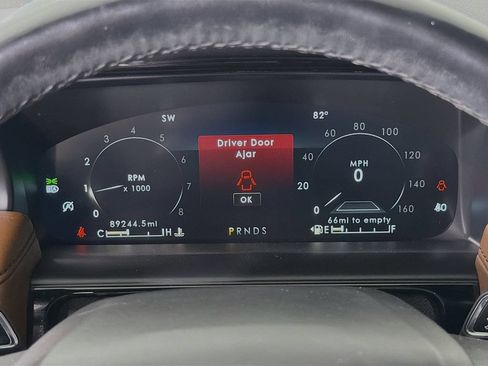 Used 2022 Lincoln Nautilus Reserve FWD image 15