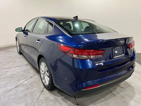 Used 2018 Kia Optima S w/ Panoramic Sunroof Package image 11