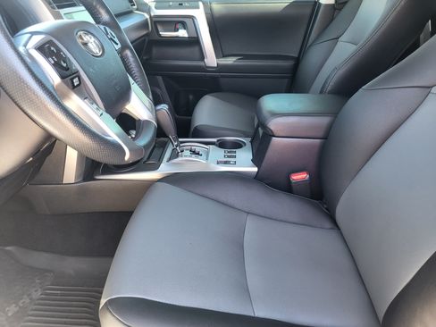 Certified 2024 Toyota 4Runner SR5 Premium AWD/4WD image 10