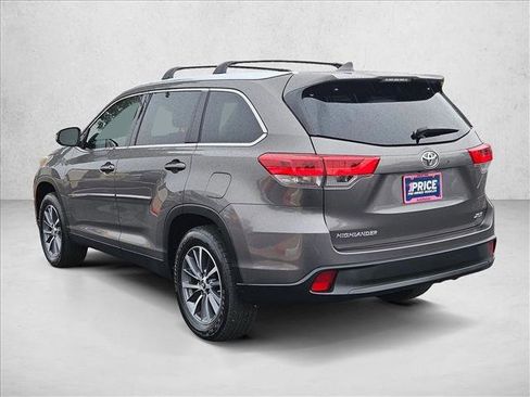 Used 2019 Toyota Highlander XLE image 8