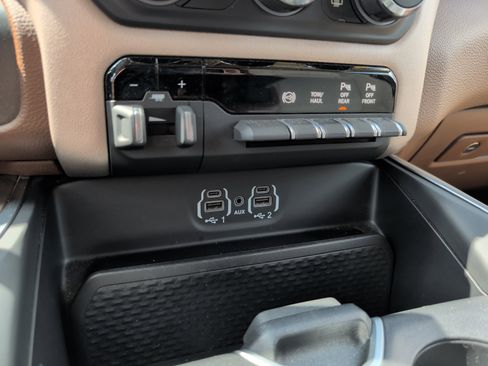 Used 2021 RAM 3500 Laramie AWD/4WD image 30