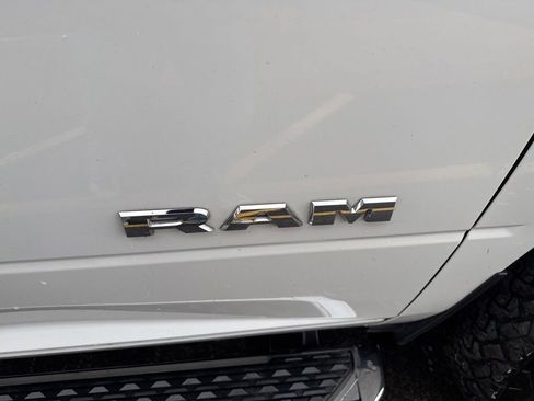 Used 2022 RAM 3500 Big Horn AWD/4WD image 15
