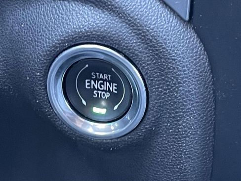 Used 2019 Chevrolet Silverado 1500 LTZ image 33