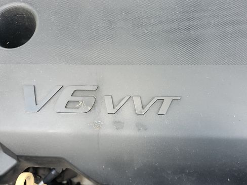 Used 2020 Chevrolet Traverse LT w/ LT Premium Package FWD image 21
