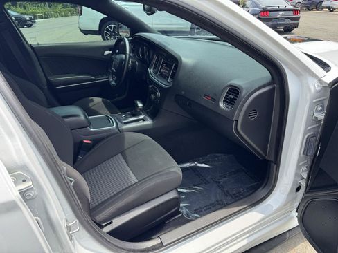 Used 2021 Dodge Charger Scat Pack RWD image 16