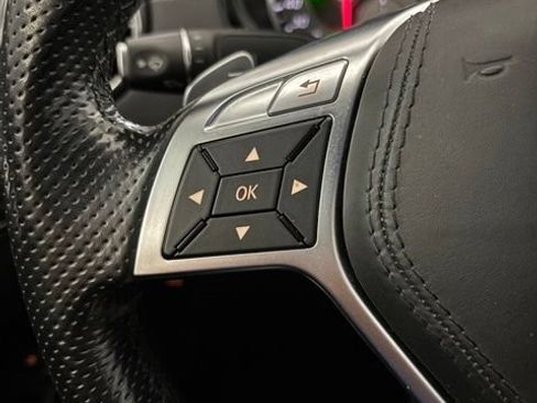 Used 2015 Mercedes-Benz SL 400 image 16